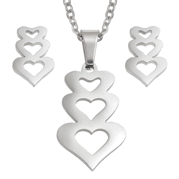 Graduated hearts set